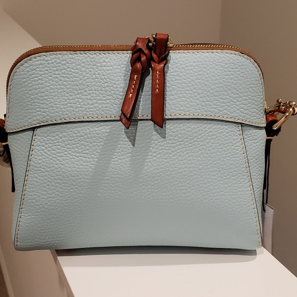 Nwt Dooney & Bourke Cameron Crossbody - Picture 2 of 8